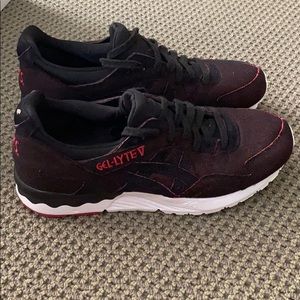 Men’s ASICS GEL-Lyte V Size 10.5